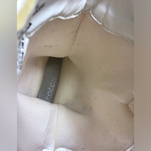 Coconuts by Matisse Faux snakeskin boots women’s size 7.5 white - Picture 16 of 16